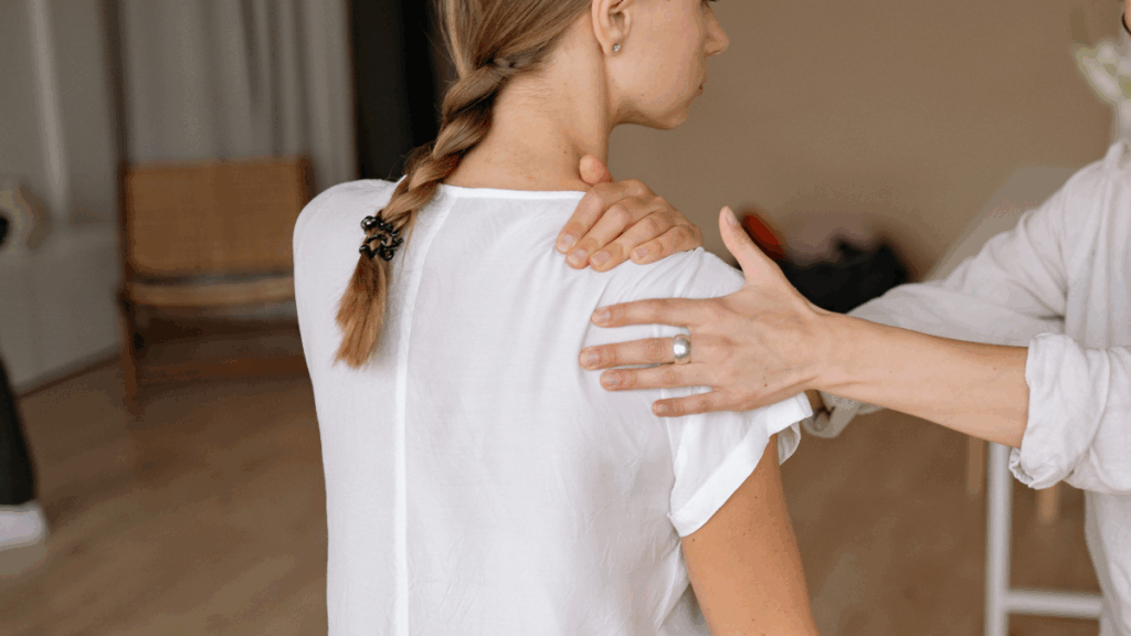 【広陵町】産後と胸郭の関係｜腰痛・肩こりが将来慢性化する原因とは？